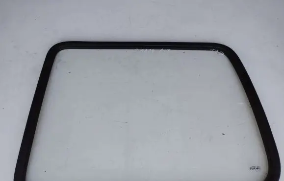 Volkswagen Caddy Rear side window 43R000015