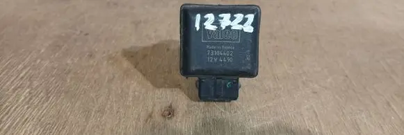 Peugeot 306 Coolant level sensor 73104402 VALEO