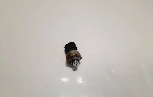 Infiniti FX Air conditioning (A/C) pressure sensor 