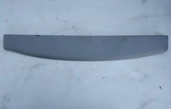 Toyota Avensis T250 Tailgate trim 6479005030