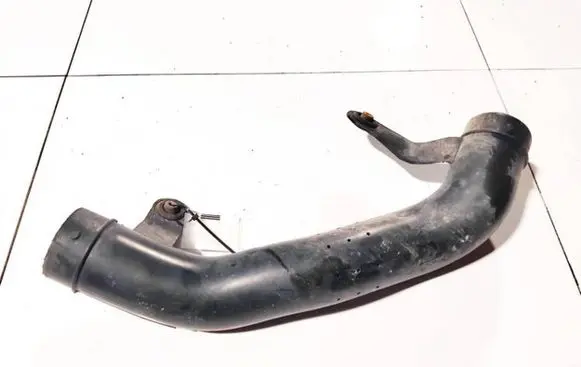 Ford Mondeo Mk III Air intake hose/pipe 1s719a675fb 1s71-9a675-fb