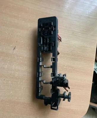 Volkswagen PASSAT B6 Fuse box set 1K1937503