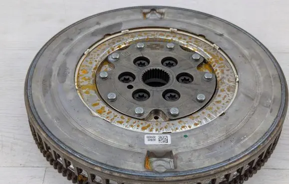 Mercedes-Benz B W247 Flywheel A2820301400
