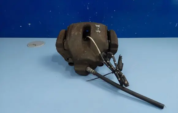 BMW X5 E53 Front brake caliper 6773131