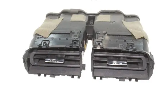 Toyota Prius (XW50) Dash center air vent grill 5567047190 GN71159290