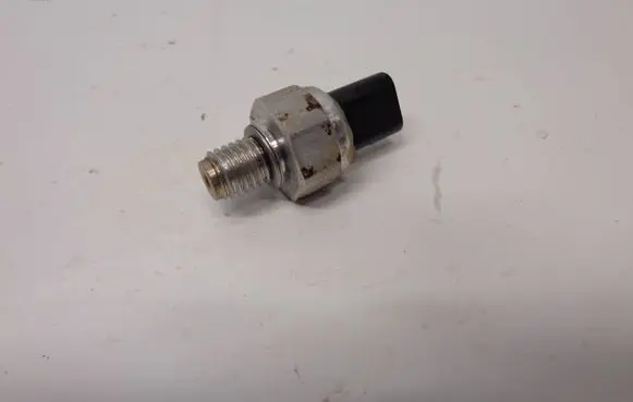 Opel Astra K Oil pressure sensor 12637356