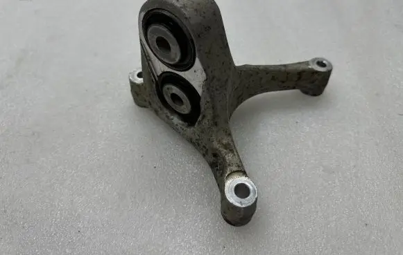 Tesla Model X Engine mounting bracket 105536800G