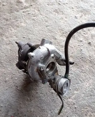 Nissan Almera Tino Turbo 144114u110