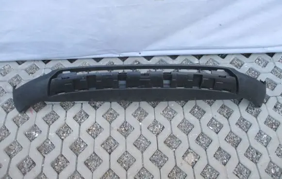 Volvo XC40 Front bumper lip 31449340