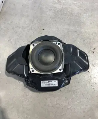 Audi A8 S8 D4 4H Subwoofer speaker 4H0035297