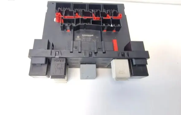 Volkswagen PASSAT B6 Comfort/convenience module 3C0937049J