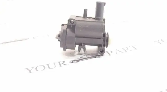 BMW 1 E82 E88 Fuel tank cap lock 7198885