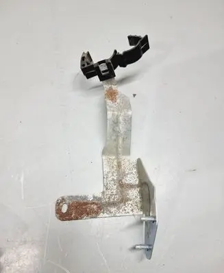 Nissan Qashqai Engine mounting bracket 242394EA2A