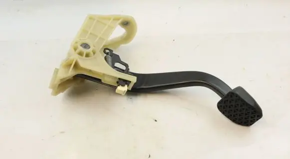 BMW M4 F82 F83 Brake pedal 2284635 6881148 35006881148