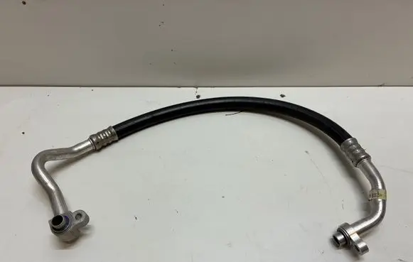 Opel Astra K Air conditioning (A/C) pipe/hose 39171883