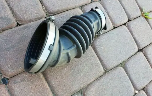 Opel Insignia B Intercooler hose/pipe 84120196