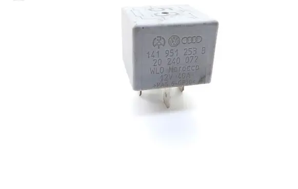 Volkswagen Bora Hazard warning light relay 20240072 141951253B
