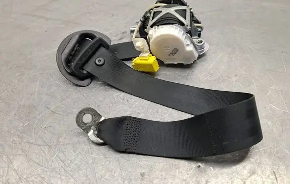 Volkswagen PASSAT B6 Front seatbelt 3C1857706F 34052238