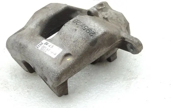 Mercedes-Benz E W212 Front brake caliper A2044212381