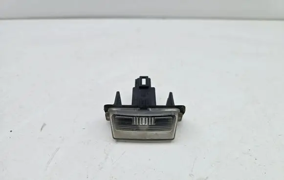 Toyota Auris E180 Number plate light E240012