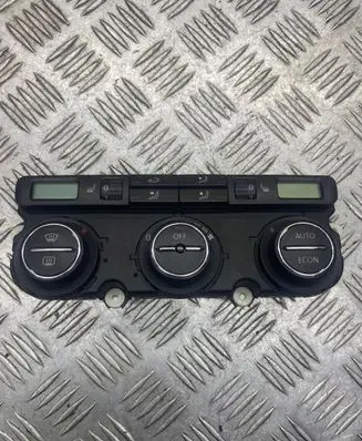 Volkswagen PASSAT B6 Climate control unit 74641431
