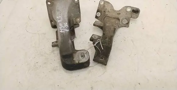 BMW 3 E36 Engine mounting bracket 1141137 1136540