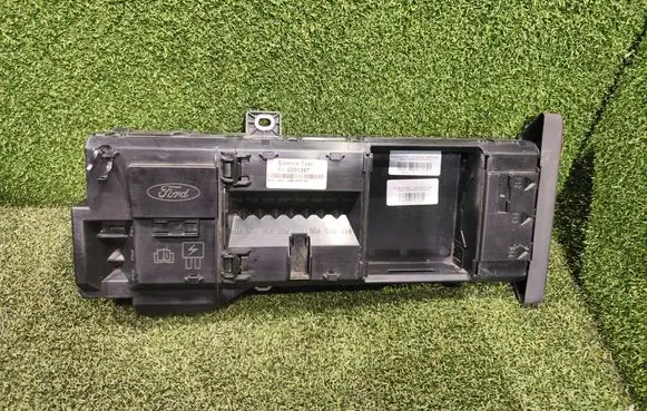 Ford Transit Custom Fuse module BK2T14401 SN0001367 F001367