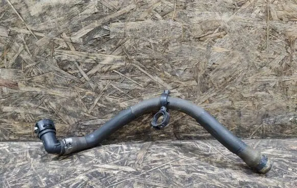 Maserati Quattroporte Engine coolant pipe/hose