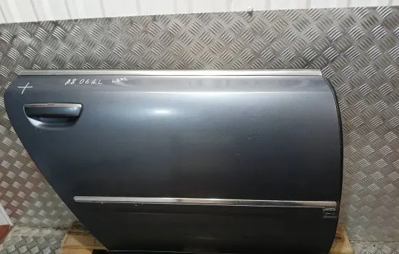 Audi A8 S8 D3 4E Rear door