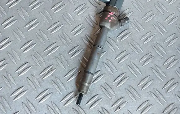 KIA Ceed Fuel injector 0445110256