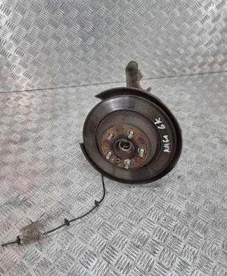 Ford Kuga I Rear wheel hub