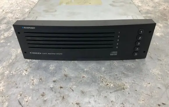 Peugeot 307 CC CD/DVD changer 