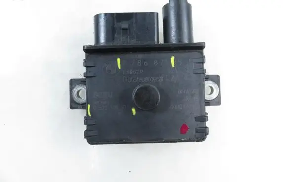 BMW 3 E46 Glow plug pre-heat relay 0522120101 7786821