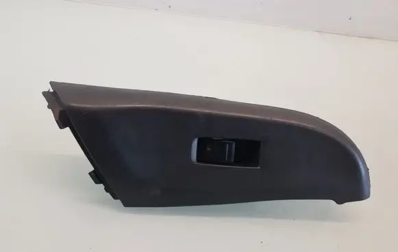 Nissan Almera N16 Electric window control switch