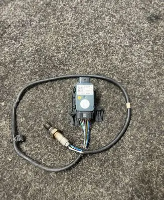 Volkswagen Touran III Lambda probe sensor 04L907805
