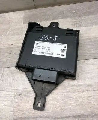Audi Q5 SQ5 Voltage converter/converter module 8K0959663B 111004109 8K0959663
