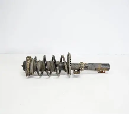 Volkswagen Polo Front shock absorber/damper