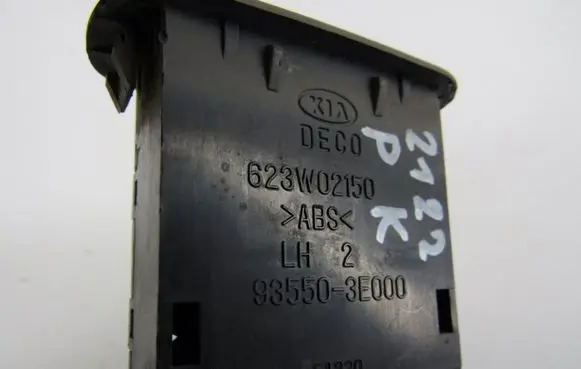 Tailgate opening switch
