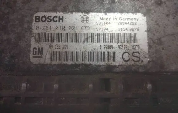 Opel Zafira A Engine control unit/module 09133269 28SA4222 0281010021