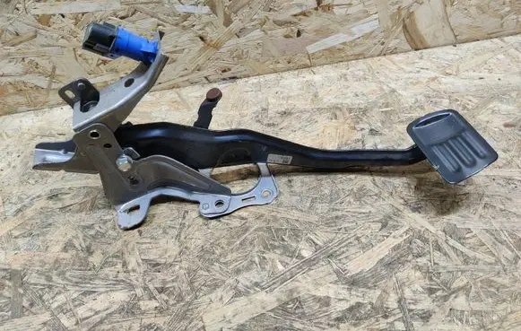 Mazda CX-5 Brake pedal KD31 13030501 KD3113030501