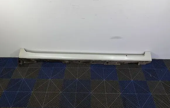 Toyota Prius+ (ZVW40) Sill 
