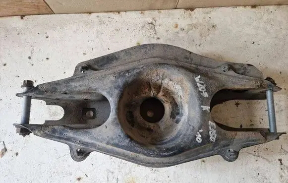 Mercedes-Benz E C207 W207 Rear control arm A2043520888 A2043521588