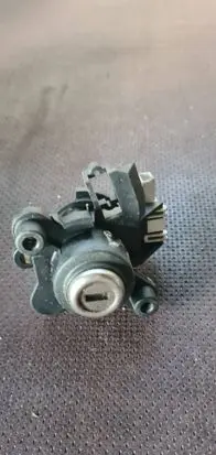 BMW 5 E60 E61 Tailgate exterior lock 8241088