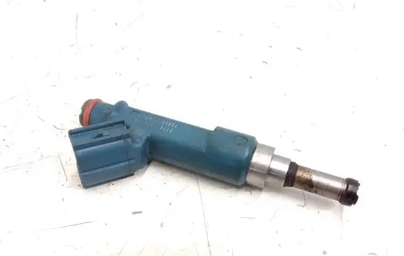 Lexus CT 200H Fuel injector 2325037021 211032626