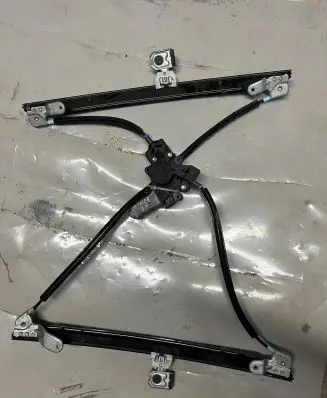 Chrysler Grand Voyager IV Front door window regulator with motor EA07347 AY2621002770