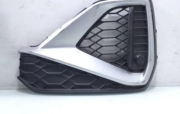 Audi Q2 - Front bumper lower grill 81a919261d 81a807681q
