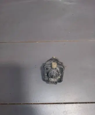 Volvo S70 V70 V70 XC Headlight level adjustment motor 00728243