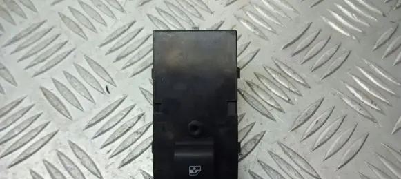 Opel Astra H Quarter vent window switch 13301886HT