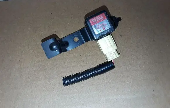 Lexus RX 330 - 350 - 400H Airbag deployment crash/impact sensor 1876005930 G484948010