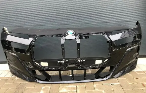 BMW 7 G70 Front bumper 